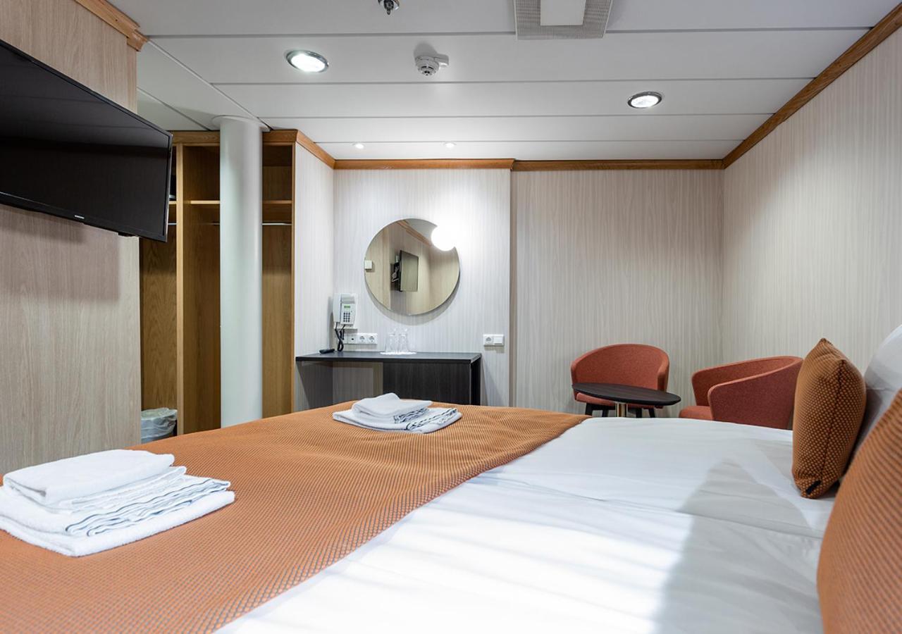 Viking Line Ferry Gabriella - 2-Night Cruise Stockholm-Helsinki-Stockholm Hotel Szoba fotó